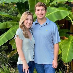 Meet your Posher, Elise